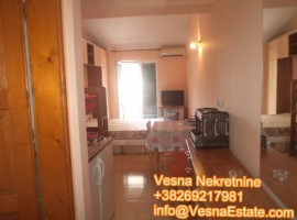Apartman na Toploj 1 u ulici Mića Vavića blizu mora-25m2